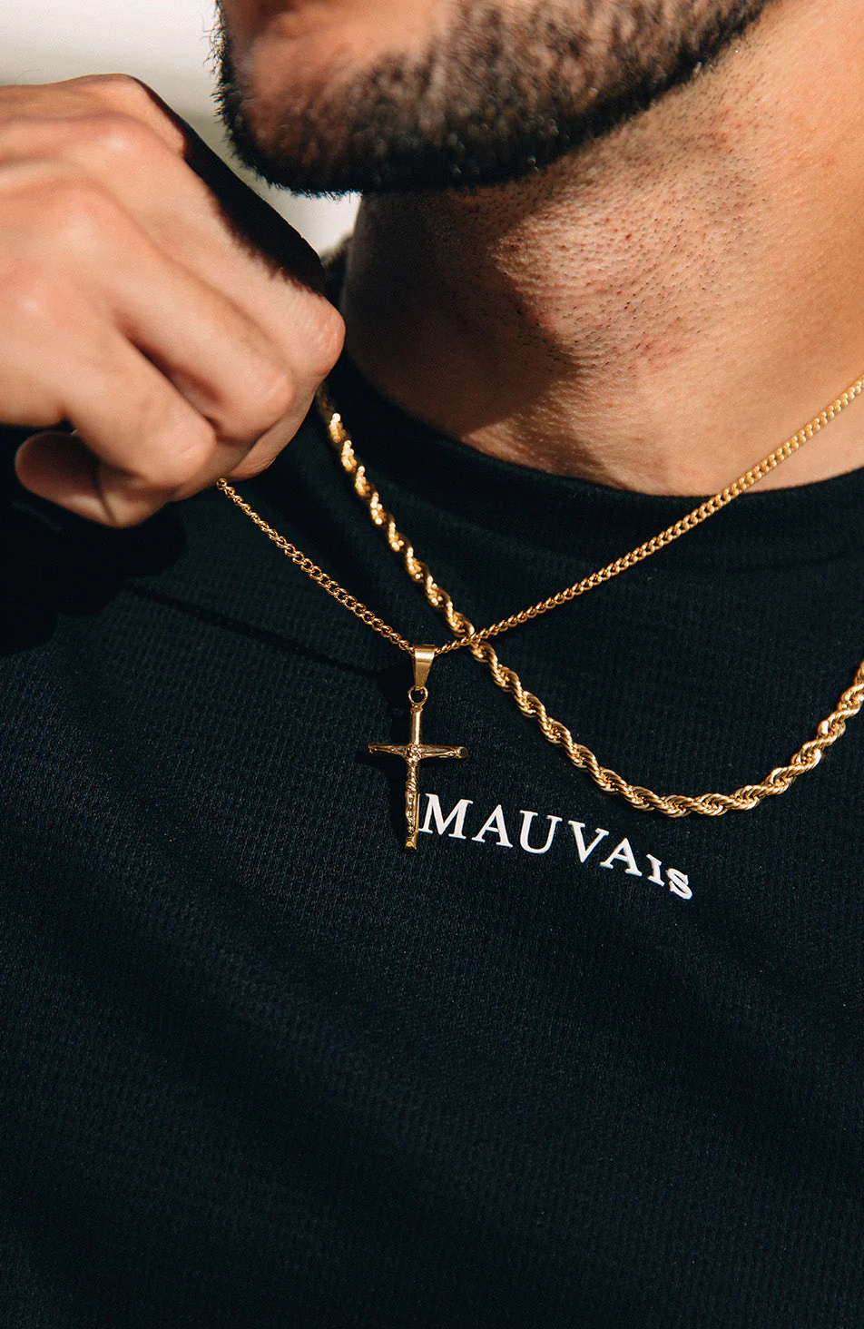Crucifix Pendant in Gold - Image 3