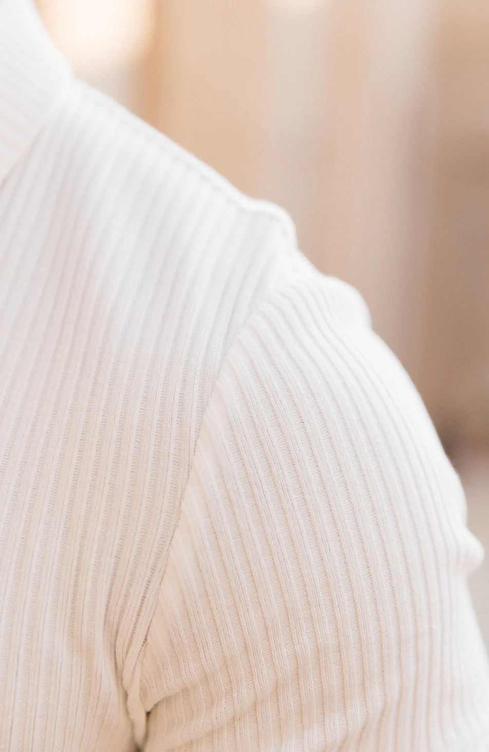 Elysee Slim Ribbed Revere Polo in White - Image 3