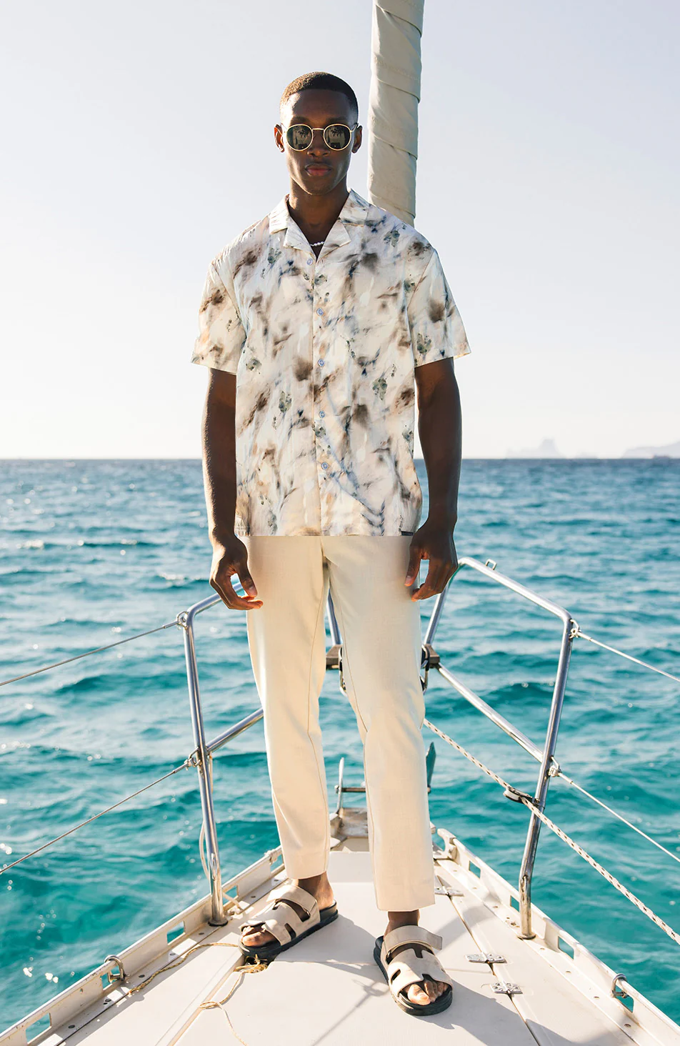 Phoenix Relaxed Fit Watercolour Crinkle Shirt in Ivory - Image 3