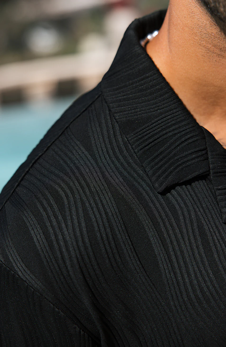 Relaxed Fit Wave Shirt in Black - Image 3