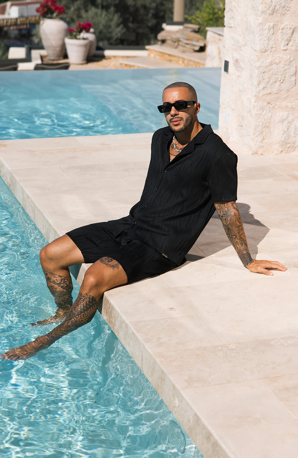 Relaxed Fit Wave Shirt in Black - Image 6
